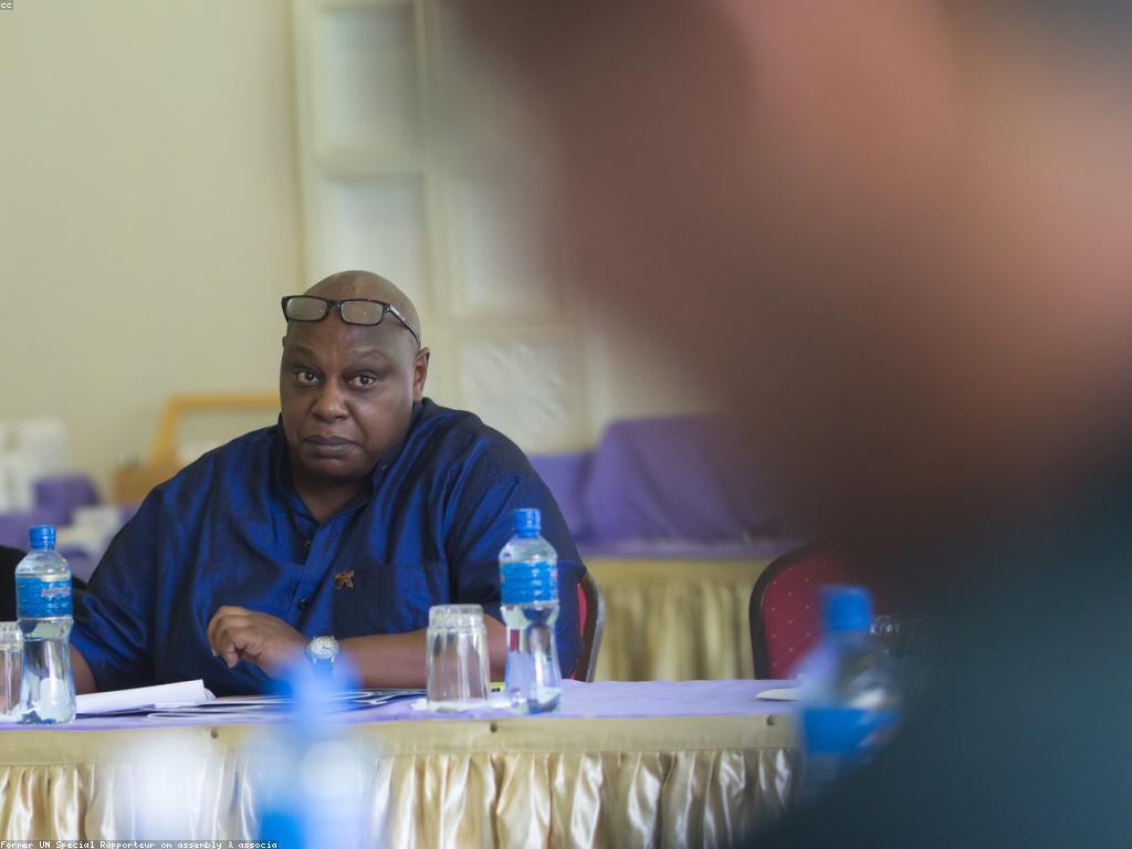 ការប្រឹក្សាអ្នកជំនាញ: ការសំរេចចិត្តដ៏ចំបងសម្រាប់អាជីវកម្មរបស់អ្នក